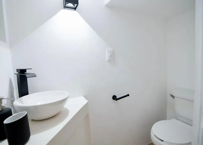 Сasa de vacaciones Breathtaking House With Patio In Roma Norte *